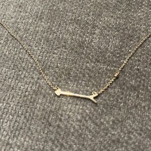 Arrow necklace